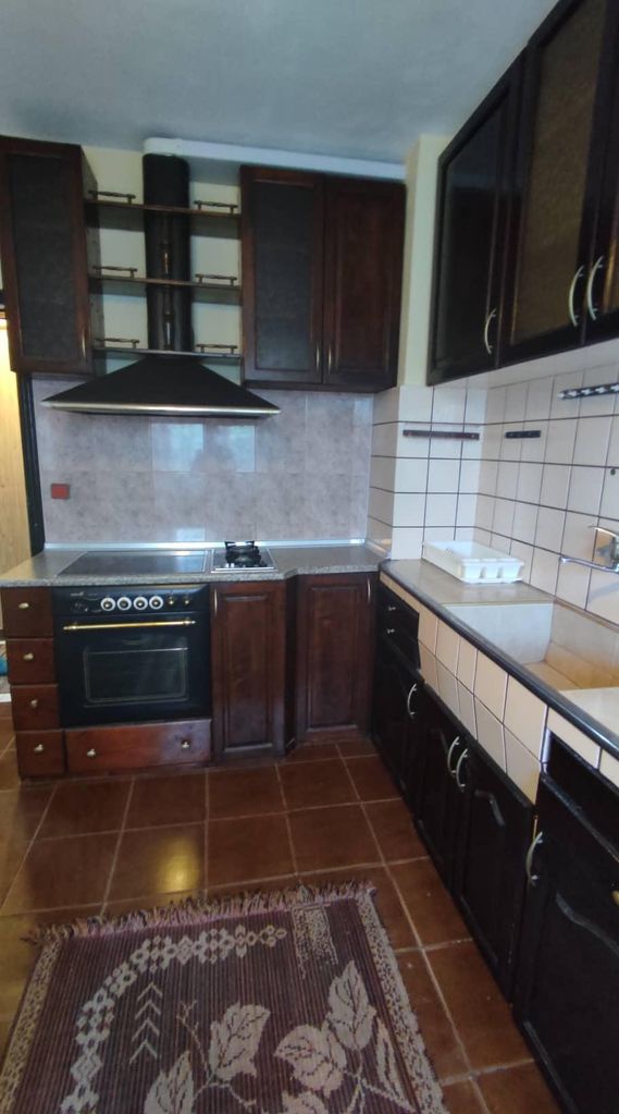 Дава се под наем Етаж от къща в Варна, Виница - 100 кв.м за 400 € - Снимка #3