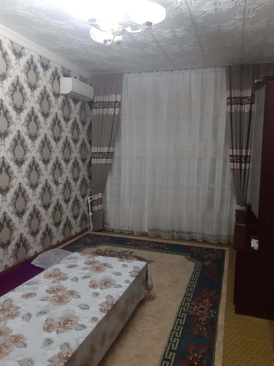 Массив Башлык 1в2/2/5 рядом с корзинкой, остановки, школы, рестораны
