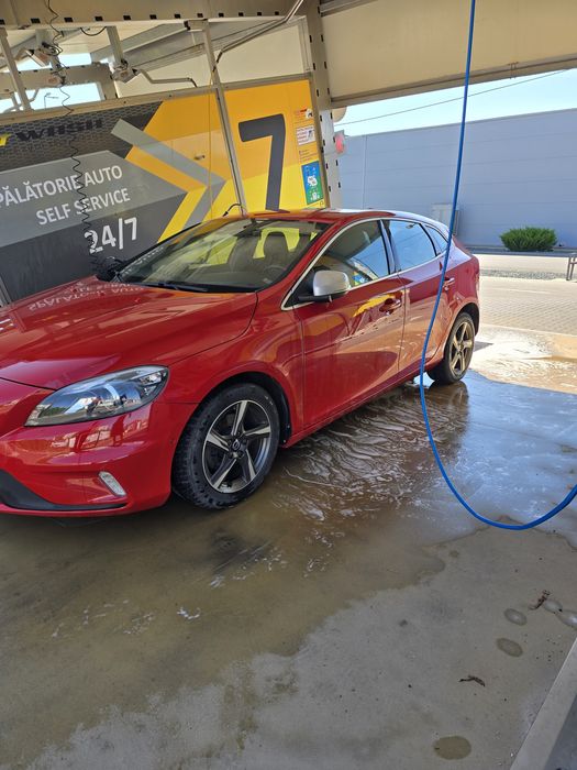Volvo v40 R-Design 2016