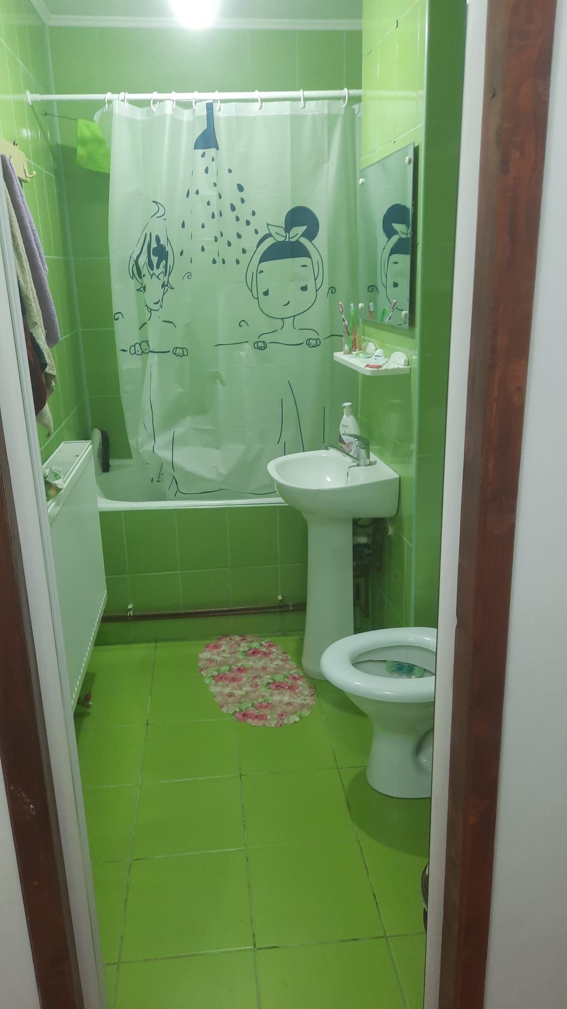 Închiriez garsoniera