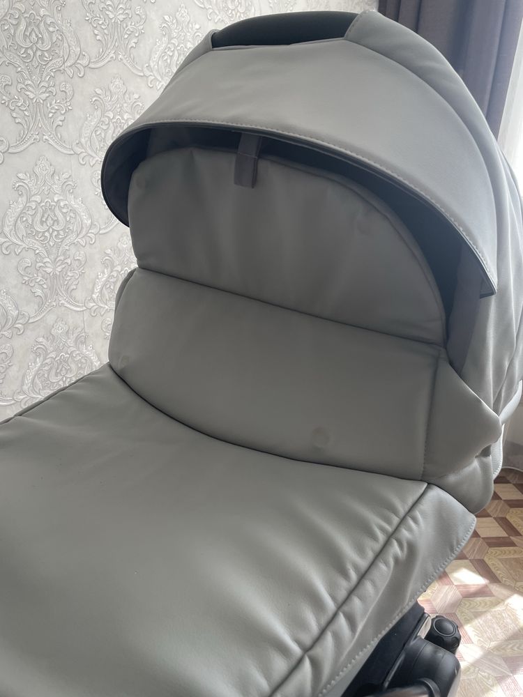 Продам коляску 2в1 в хорошем состоянии.