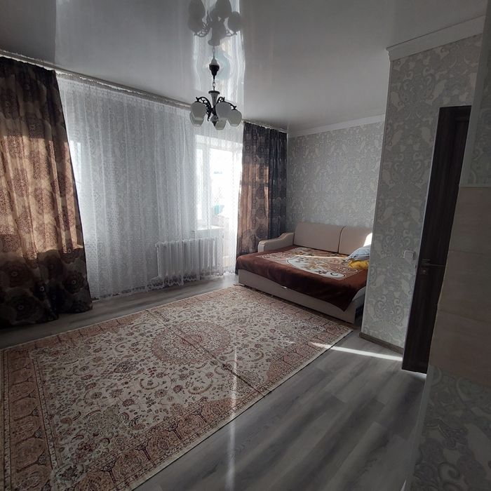 Сдам посуточно 1комн квартира район 7пол