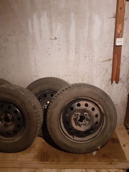 Продам диск с покришком