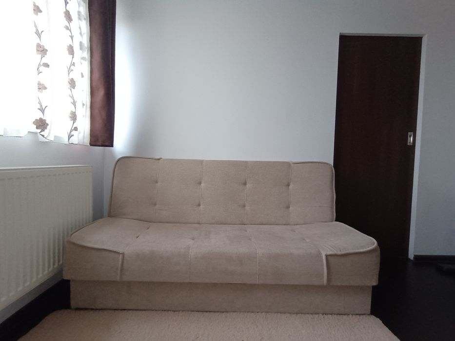 Canapea + măsuță de cafea & covor cadou