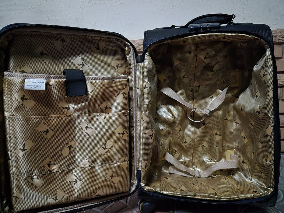 Чемодан Three Birds