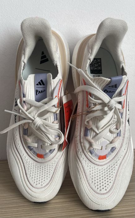 Adidas Ultraboost Light x Parley