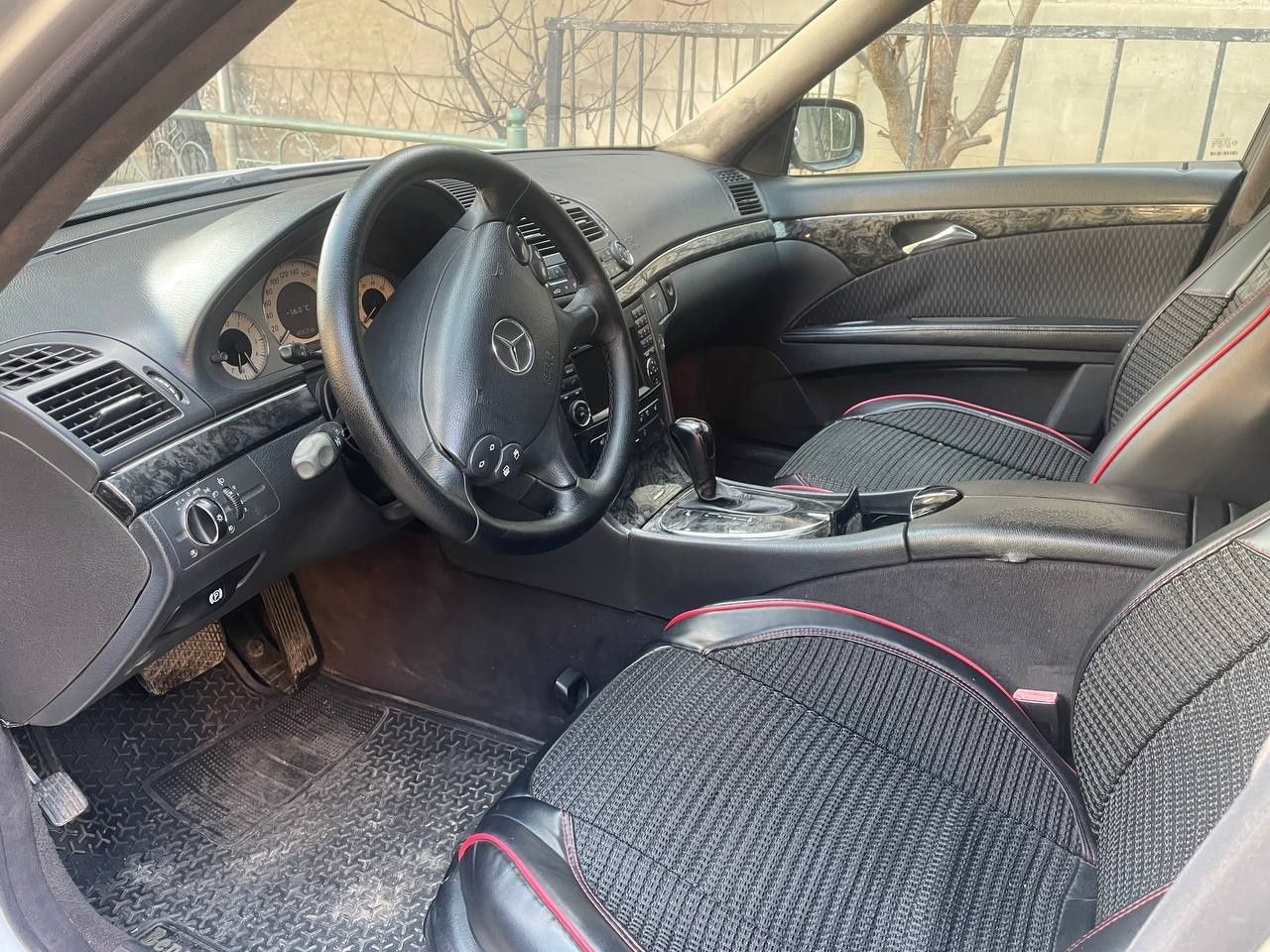 2003 yil 211 mers