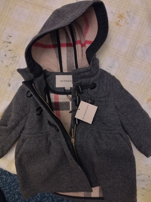 Burberry яке за бебе