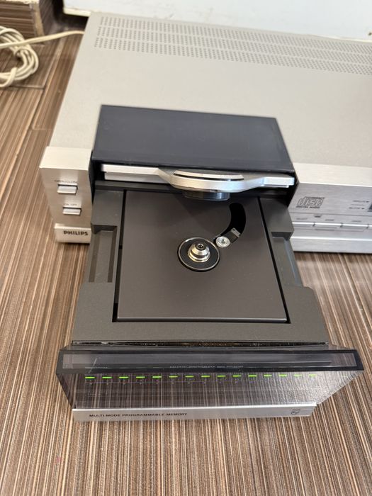 Philips CD-303 Качествен CD Player