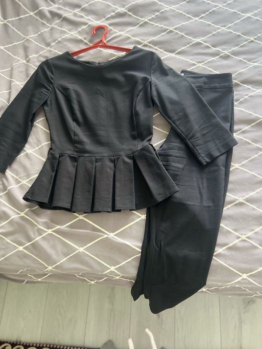 Продам брючный костюм турецкий