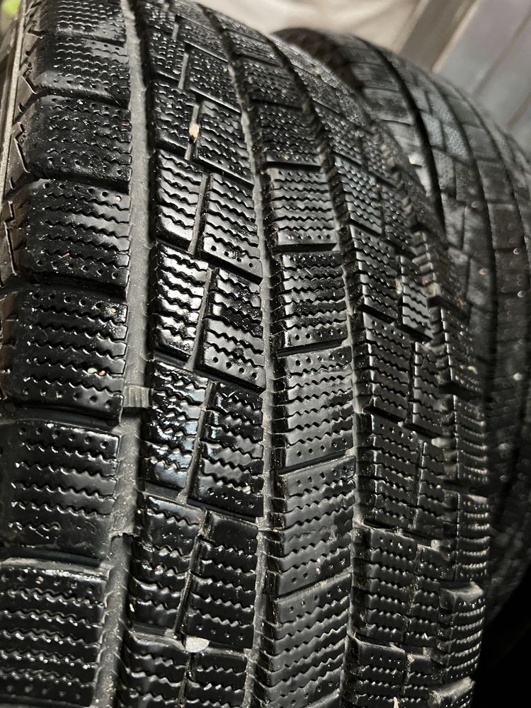 Продам 205/70 R15 зимнаяя резина / 4 штука