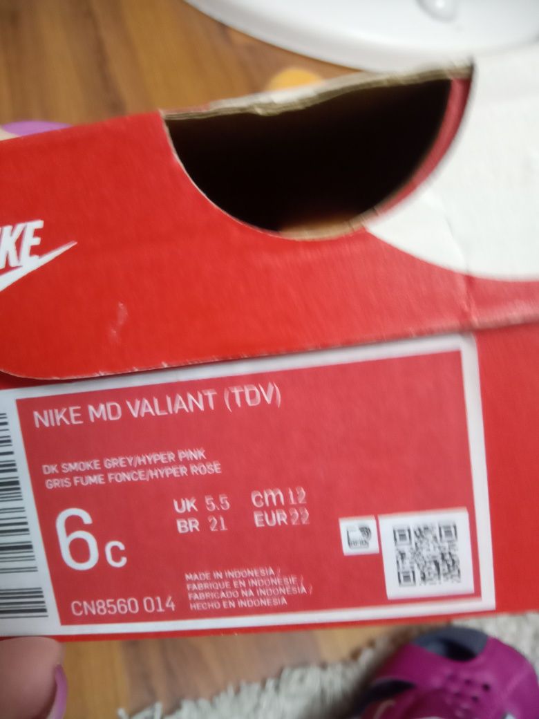 Sandale Nike mărimea 21