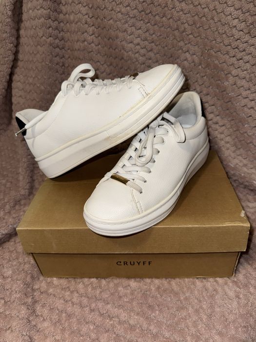 Дамски маратонки Cruyff