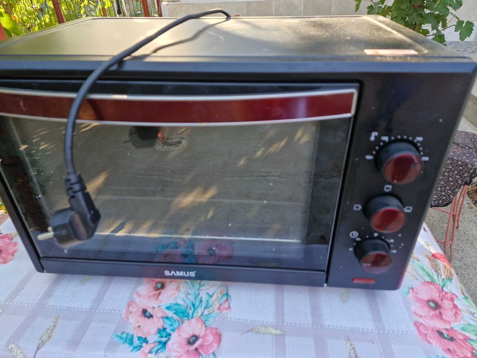 Cuptor electric Samus 50 de litri/2000 de wati