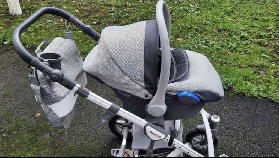 Vând cărucior Krausman Contempo Grey 3 in 1