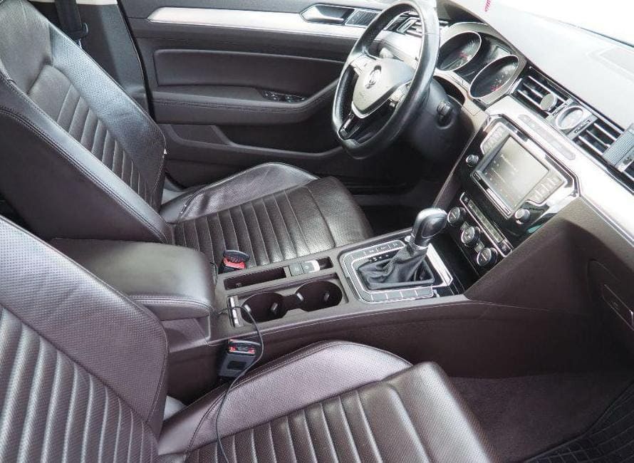 Vw passat an 2015 .190cp DSG. Distronic /camera /masaj /ventilatie