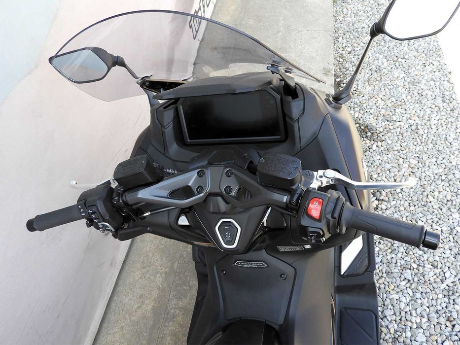 Promo Scuter Yamaha TMAX Tech Max 2025 | Rate | Leasing