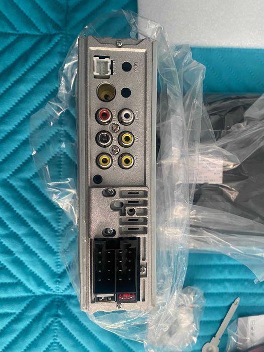 ЧИСТО НОВО Радио с НАВИГАЦИЯ 9,5 инча mp5 player