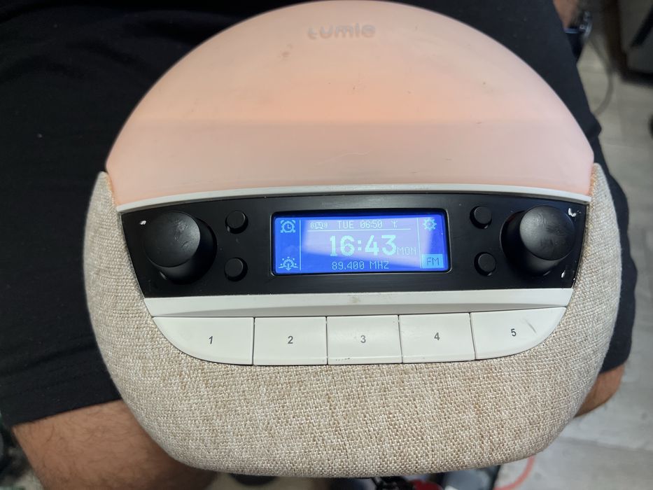 Boxa bluetooth, radio ,ceas desteptator , lumina veghe