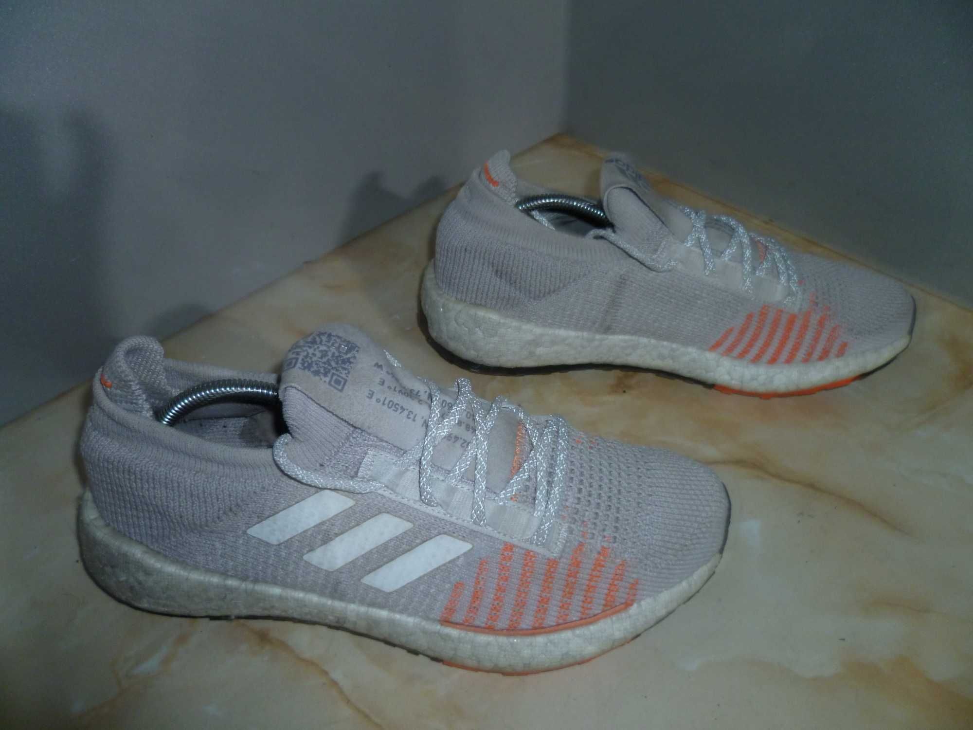 Adidas Boost маратонки