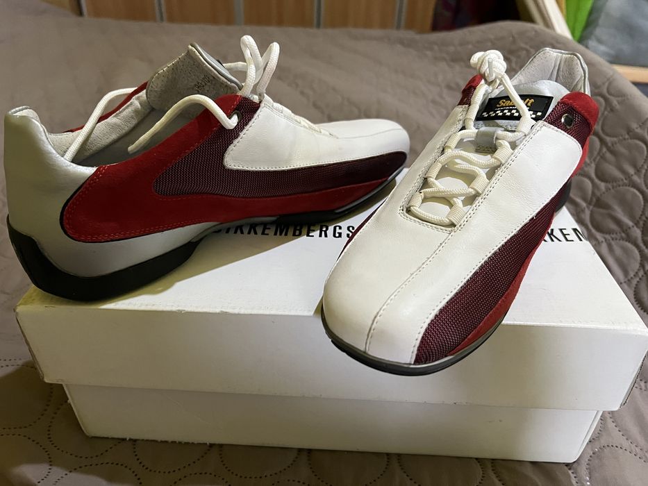 Teniși converse noi..