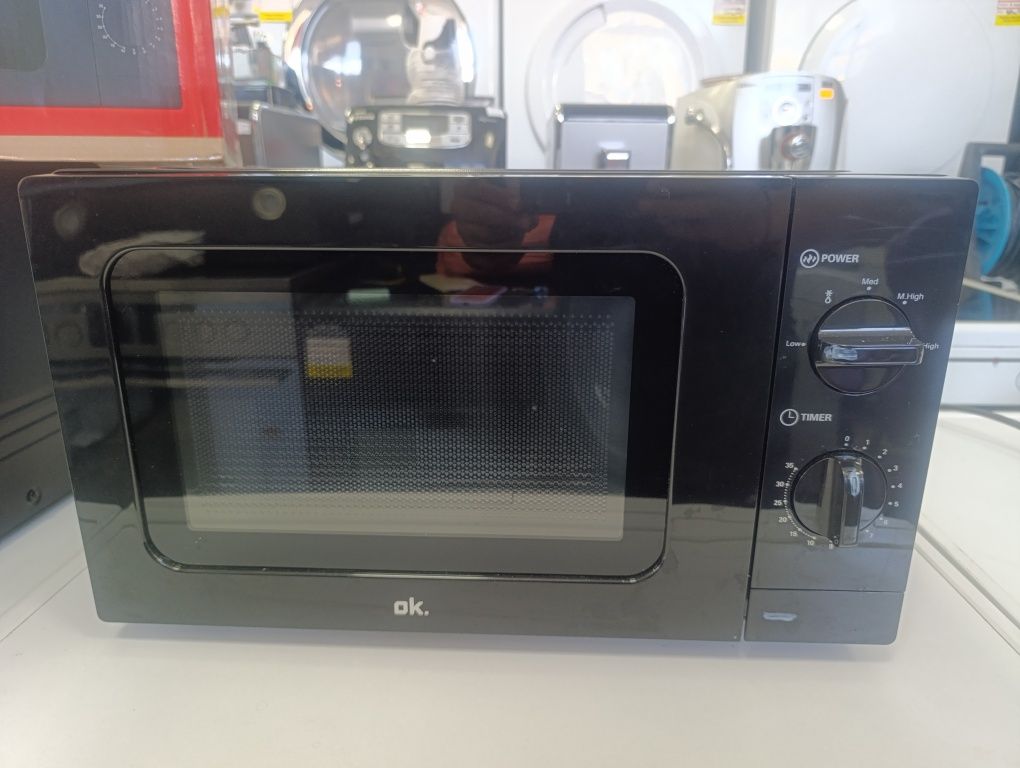 Микровълнова фурна OK 20L 700W Черна