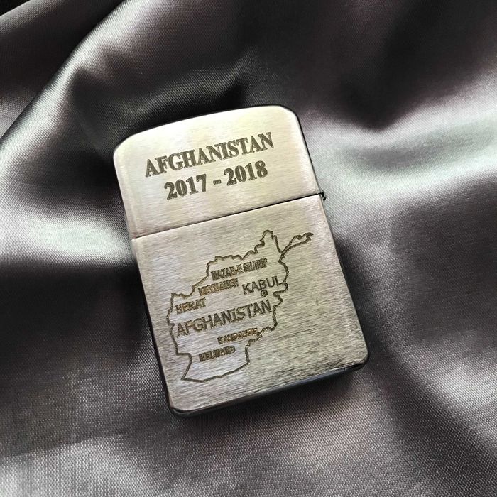 Зажигалка Zippo .