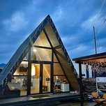 Containere modulare, case metalice moderne, cabane rustice tip A