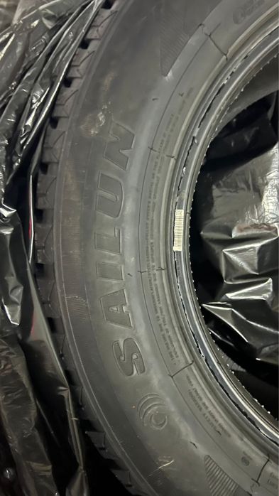 Продам шины.От prado 150 нового.R 265-60/18
