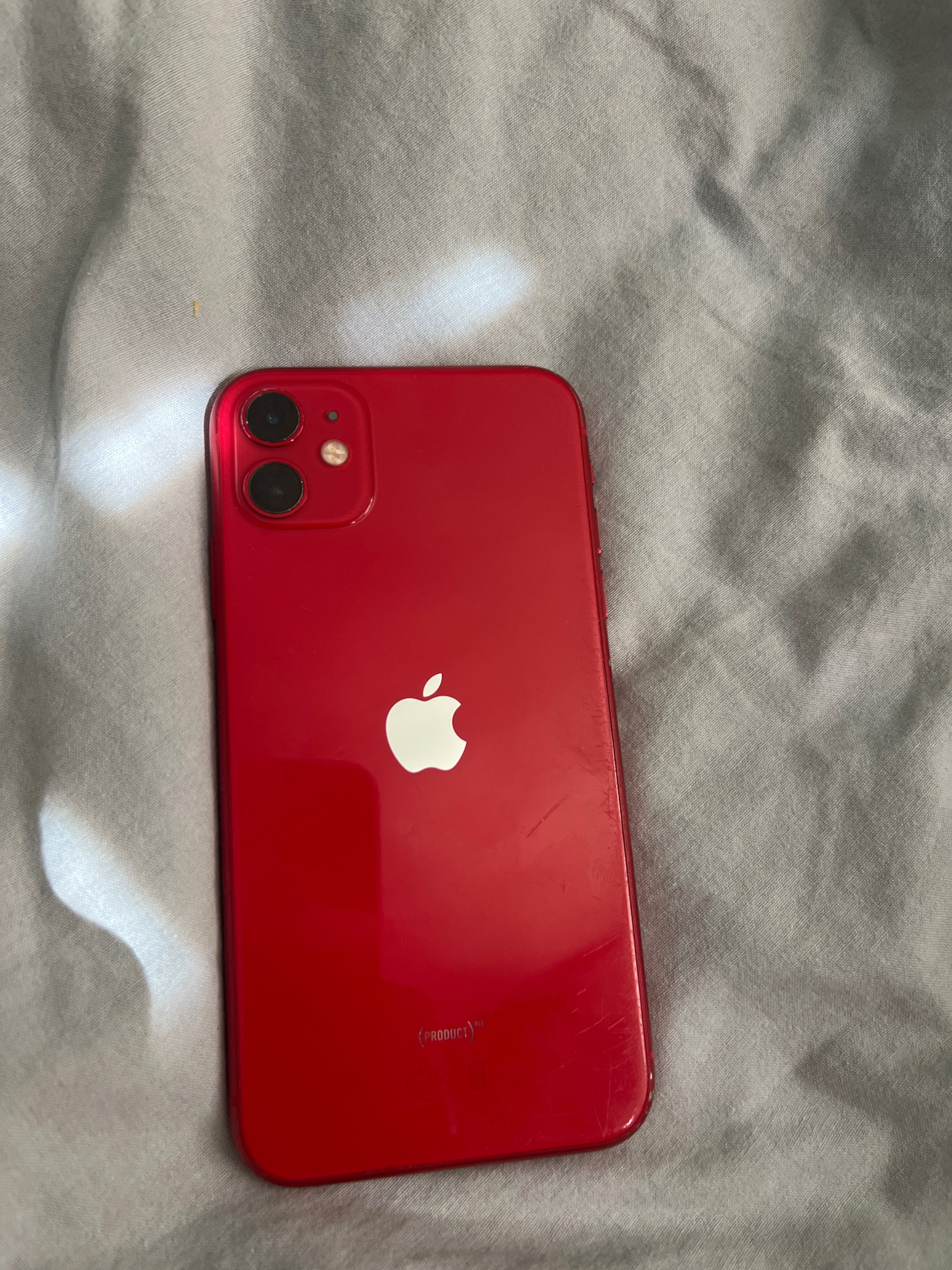 Iphone 11 64Gb/2 Кейса /Нов дисплей