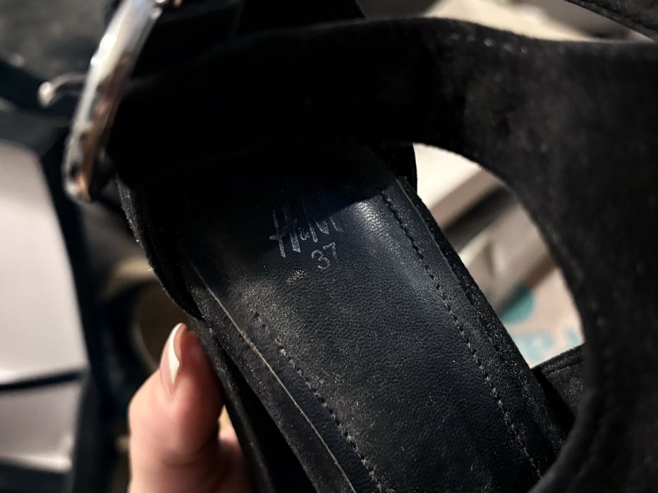 Pantofi decupati marime 37