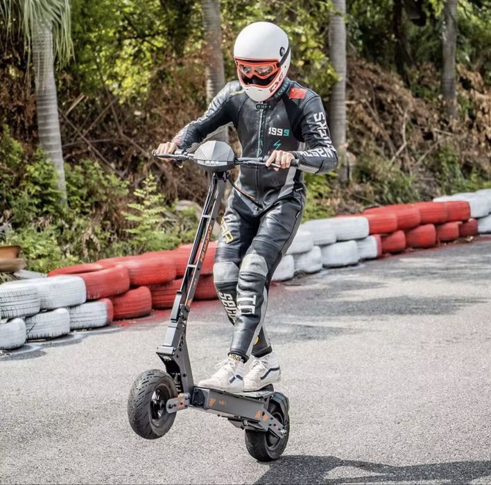 Trotinetă electrică KuKirin G4 – Model 2025 | Nouă, sigilată