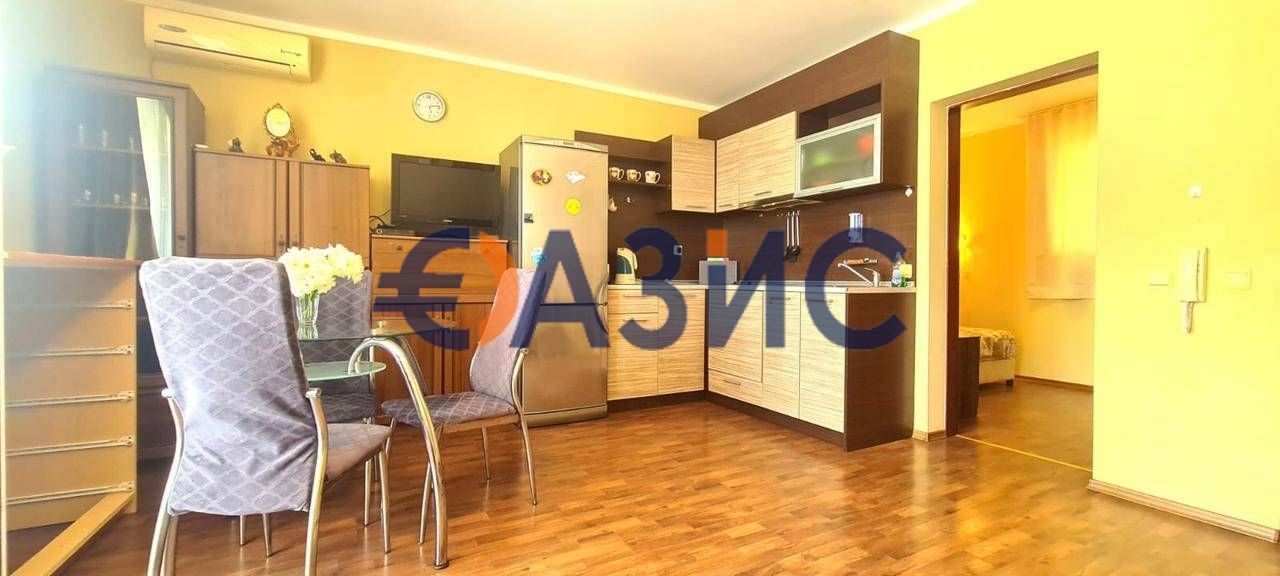 Продава се Тристаен апартамент в Черноморец - 110 кв.м за 882 €/кв.м - Снимка #3