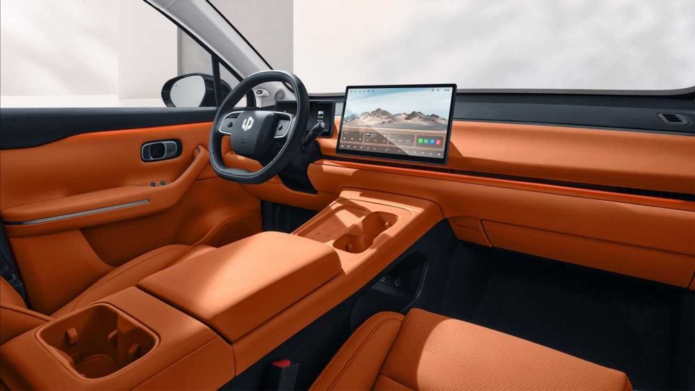 Продается гибридный автомобиль Leapmotor C10 Smart