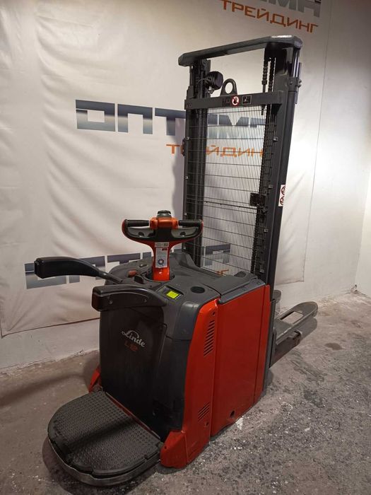 Електрическа палетна количка-стакер LINDE L12