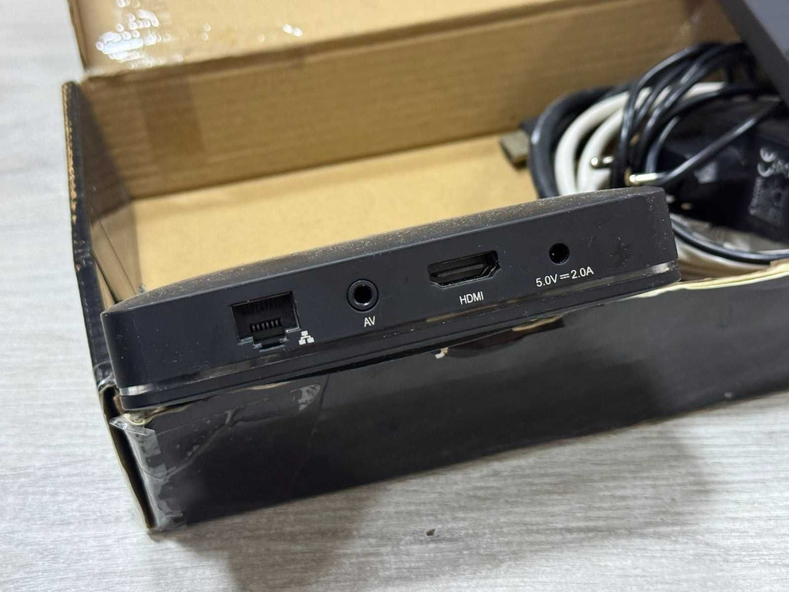 EON Смарт Бокс KNSTB02