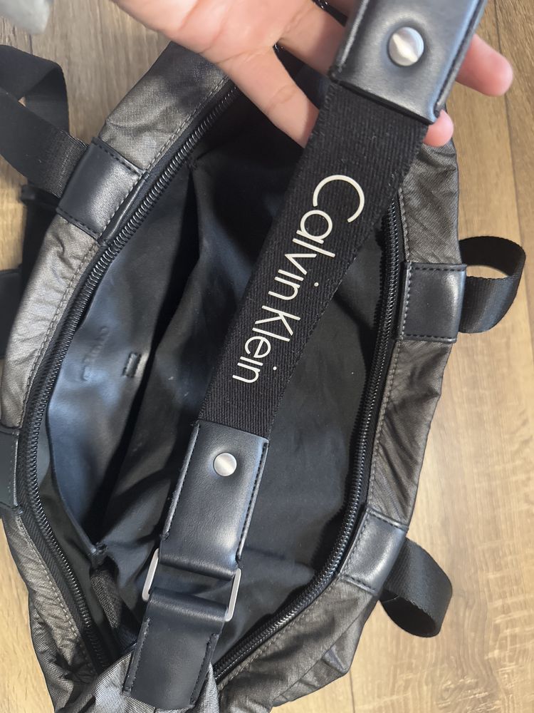 Чанта Calvin Klein