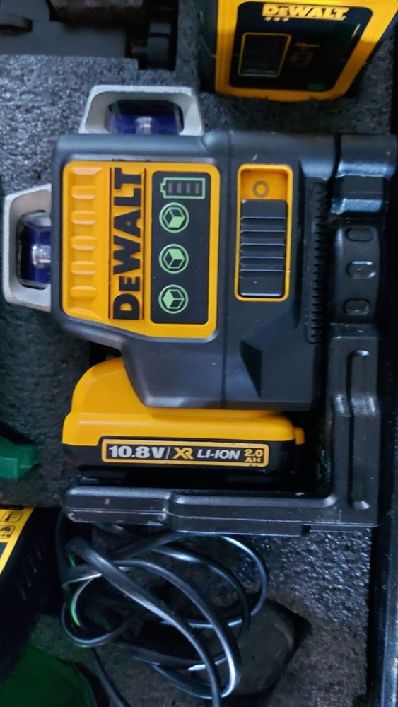 Dewalt 360 raza verde cu receptor