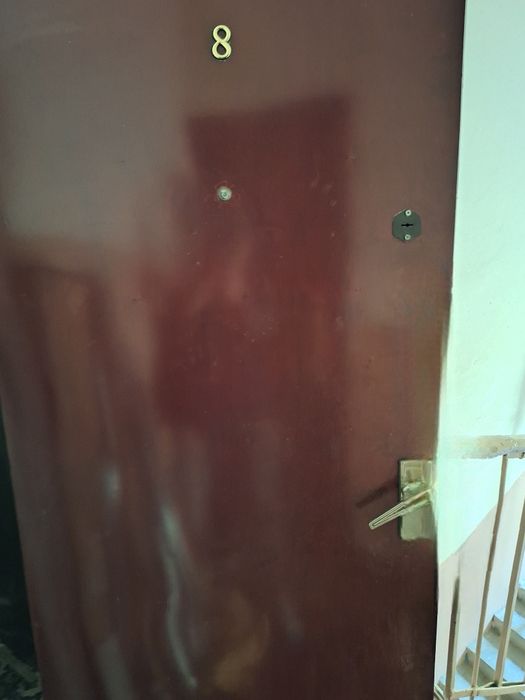 Продаётся железная дверь б/у