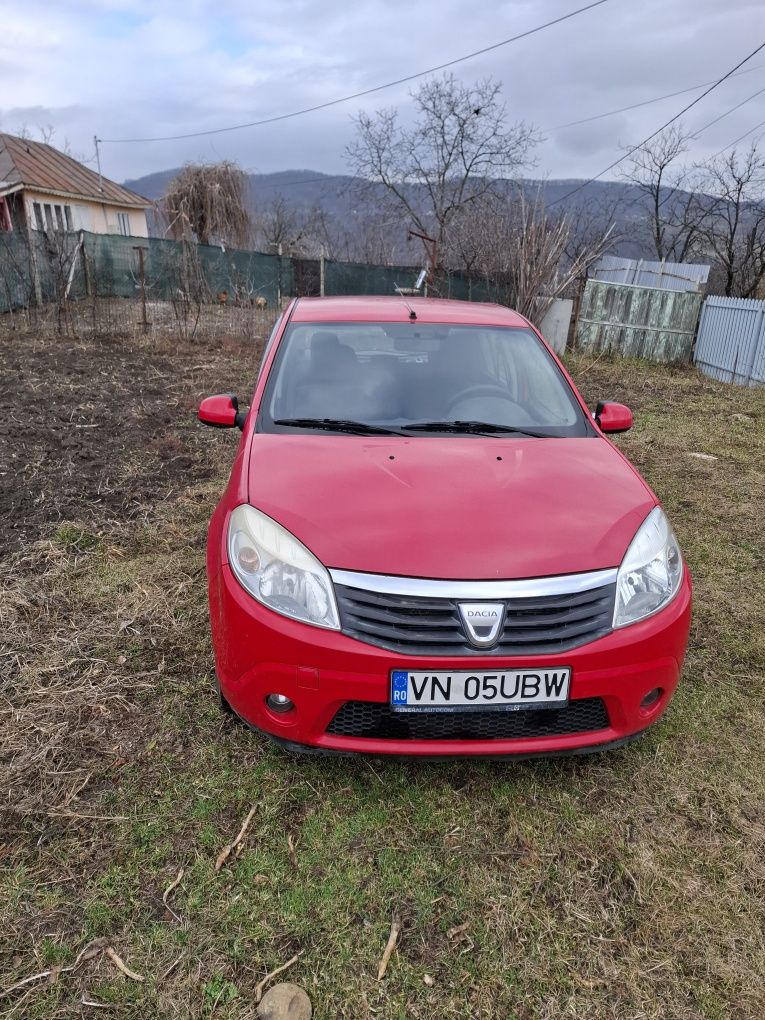 Vând Dacia sandero