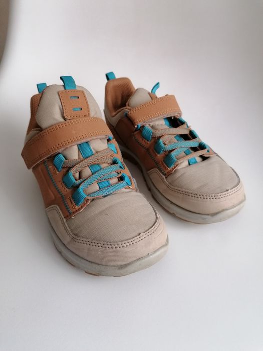 Vand pantofi de drumeție, marimea 32,Decathlon
