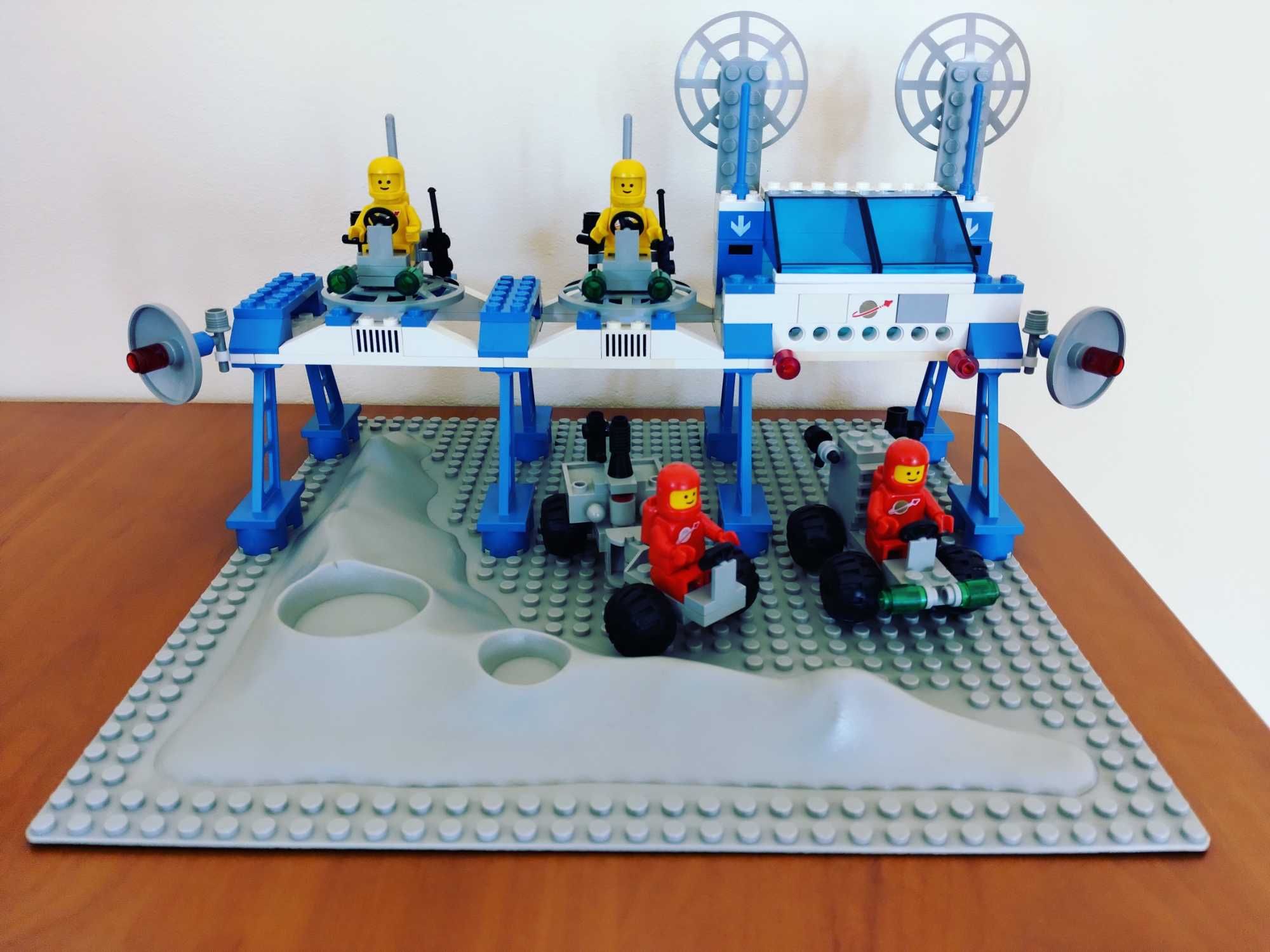 Lego Classic Space 6930 Space Supply Station