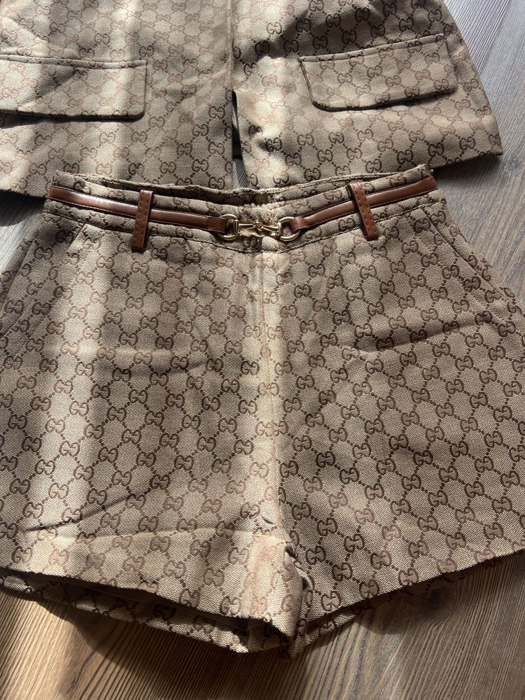 Сет Gucci.