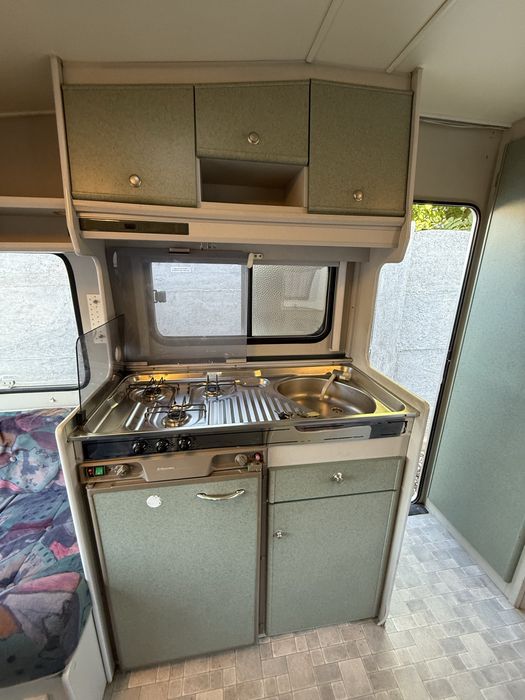 Rulota Beyerland Sprinter 400D ,an 1998,2-3 pers,baie,panouri solare
