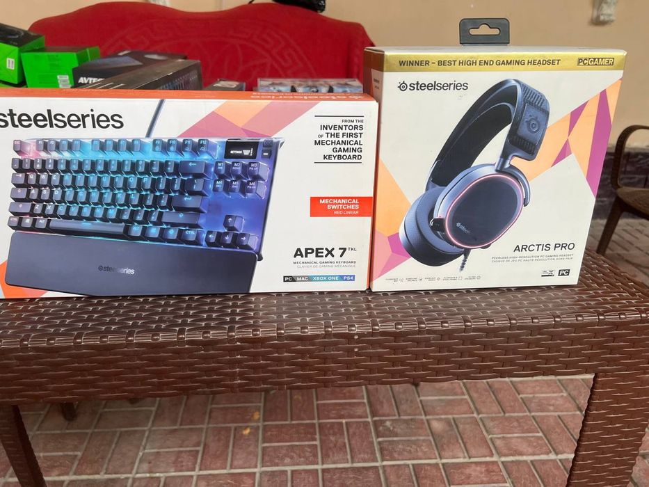 Steelseries наушник клавиатура коврик набор