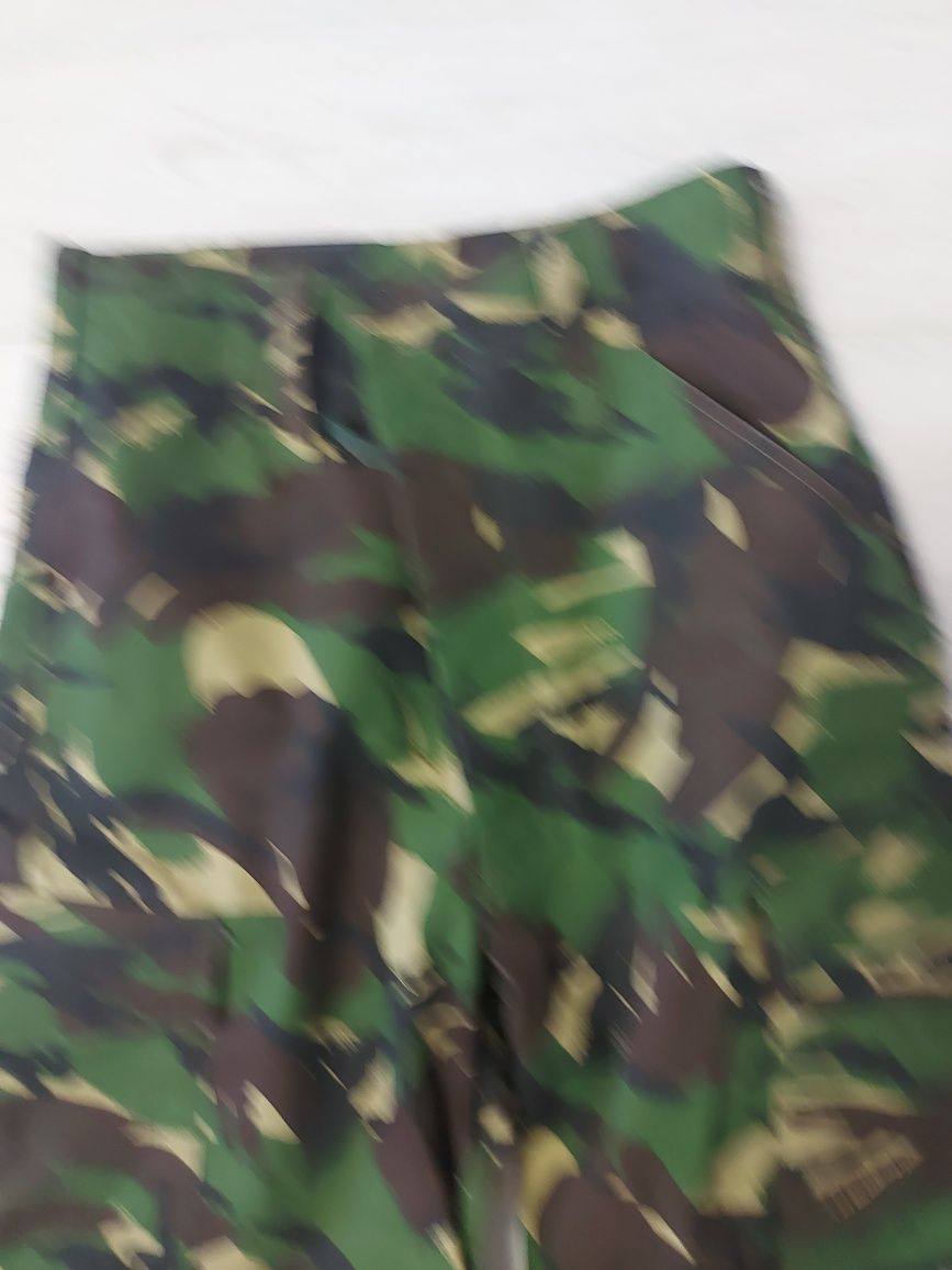 Pantaloni noi camuflaj padure dama