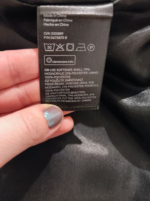 Haina de blana artificiala H&M