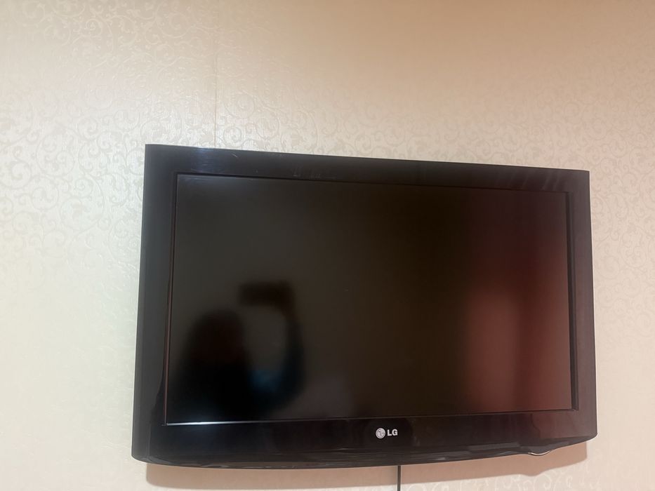 Телевизор lg32LD320