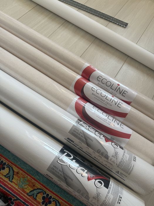 Обои на стену новые