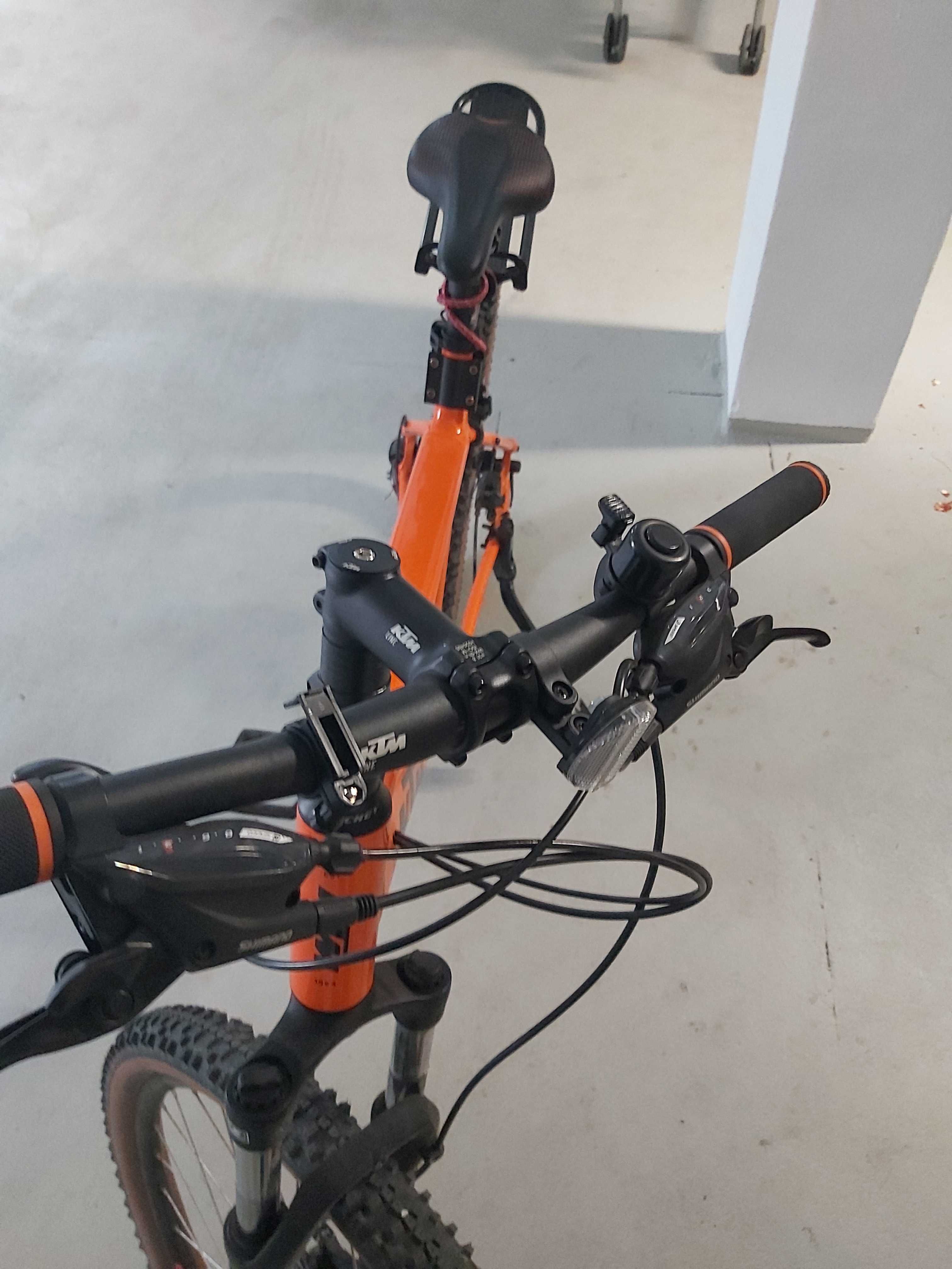 Bicicleta KTM peak 2023